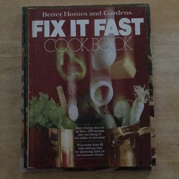 Cookbooks - Picture 5 of 6
